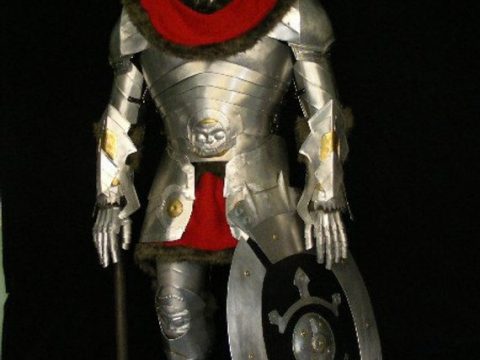 Fantasy suit of armour